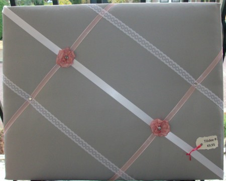 50 cm breed en 40 cm hoog : € 12,50